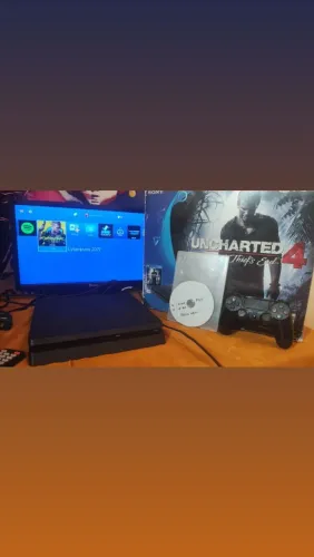Ps4 slim desbloqueado tem que botar só os jogos