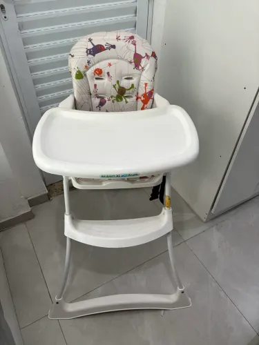 Vendo linda cadeirinha de alimentação