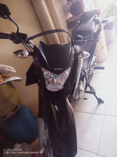 Bros 160 ano 2022