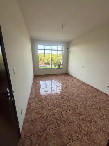 Aluga-se apartamento a 300 metros da Faculdade Redentor