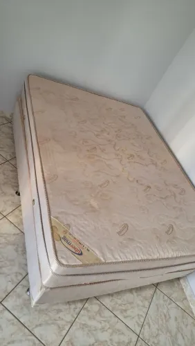 Cama de casal massageadora ubermag