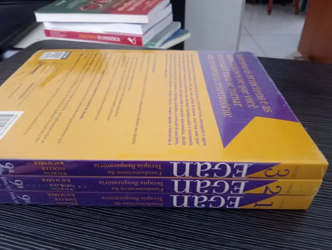 Livros de experiência com exercícios de fisioterapia e habilidades na área respiratória