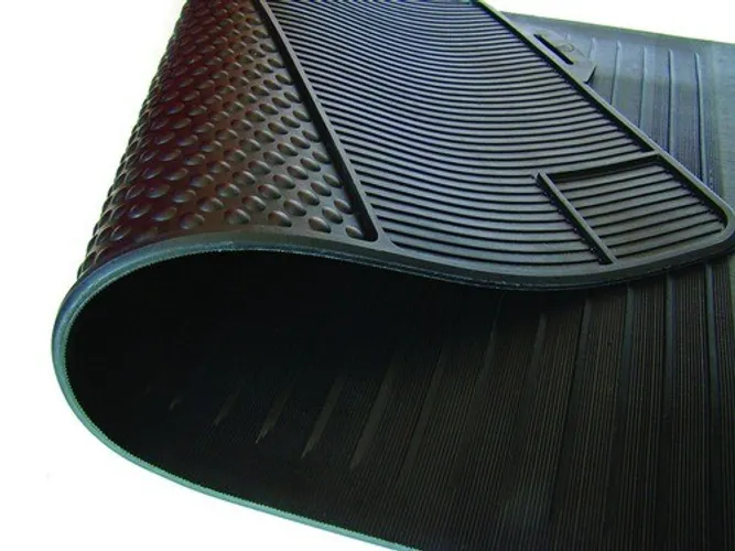 Tapete automotivo universal BRB Unicol