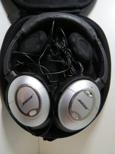 Fone de ouvido Bose quiet confort 15