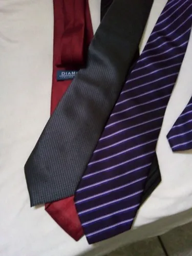 Gravatas variadas $35