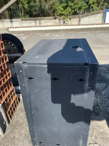 Gabinete de rede 3 baias, no estado! Acompanha bandejas internas!