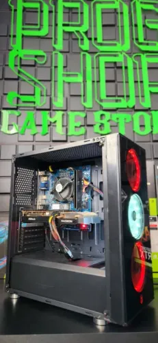 PC Gamer Intel core i3 12100 + RX 6600