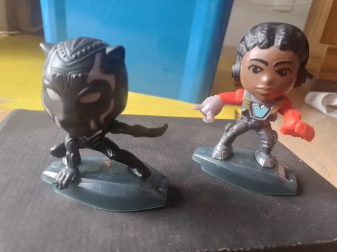 Bonecos Black Panther colecionáveis MC Donald's 