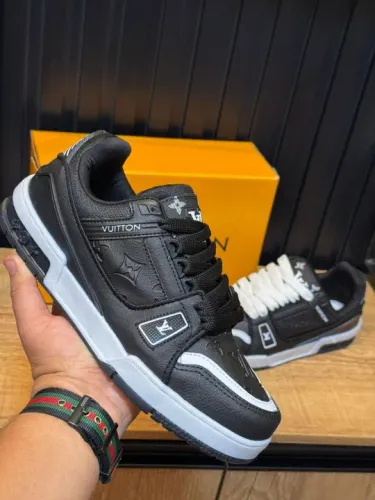 Tênis Louis Vuitton