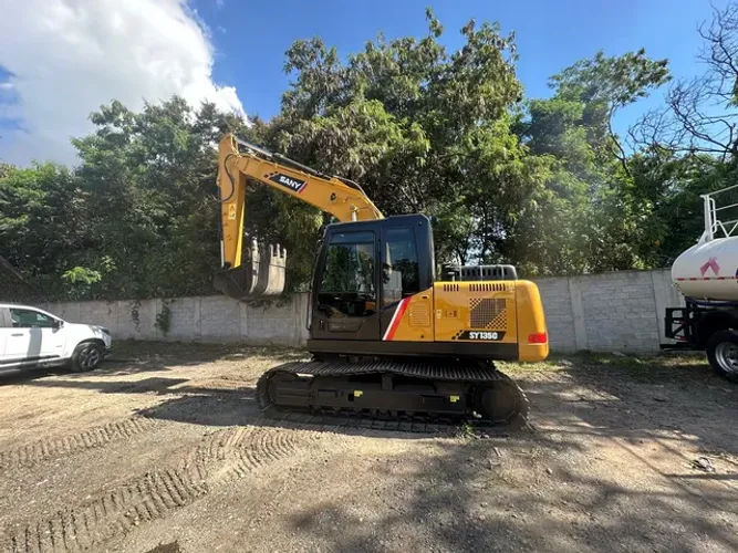 Escavadeira Sany SY135C 2020 Impecável 