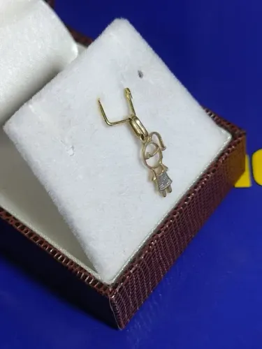 Pingente Menina Saia Ouro Branco Ouro 18 Kilates 0.40 Grama 14 mm                         