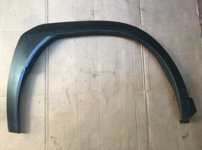 Moldura vão de roda Lexus Ux 