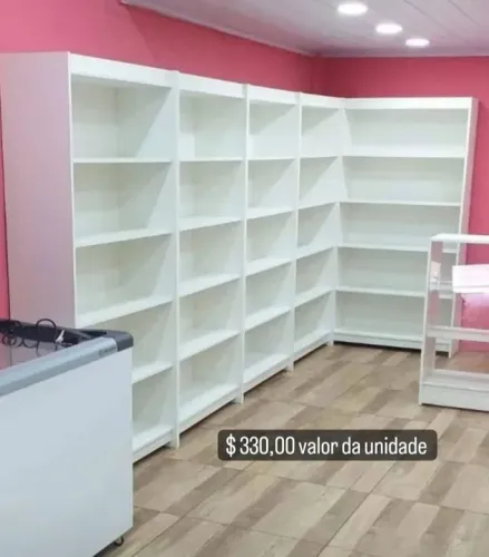 Estante multiuso em MDF