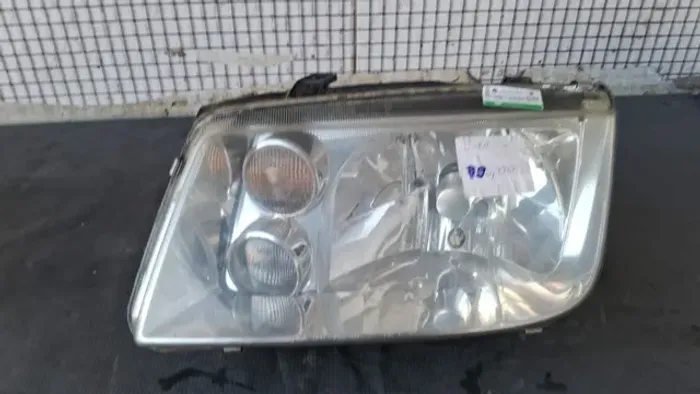 Farol Esquerdo Volks Bora 00/07