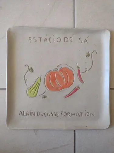 Bandeja de cerâmica 