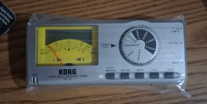 Afinador de Instrumentos Korg GT-12