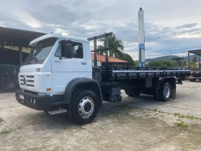 VW 17190 Toco Carroceria 7m - Unico dono