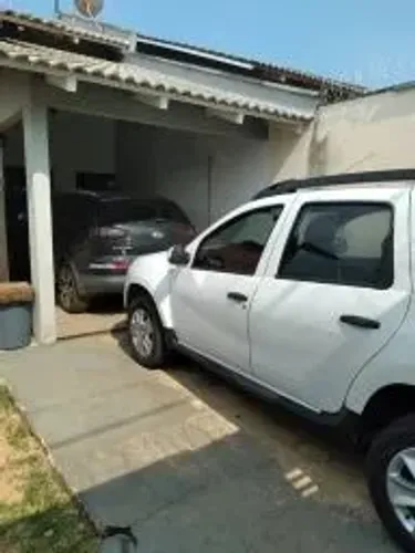 casa com moveis e piscina no bertaville do lado da praça agua limpa