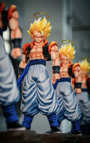 Dragon Ball Z Gogita Super Saiyajin JT GK PVC Action Figure 