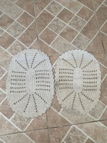 Tapetes de crochê ovais