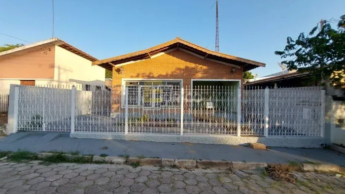 CASA TÉRREA PARA LOCAÇÃO COMERCIAL EM VINHEDO - CENTRO