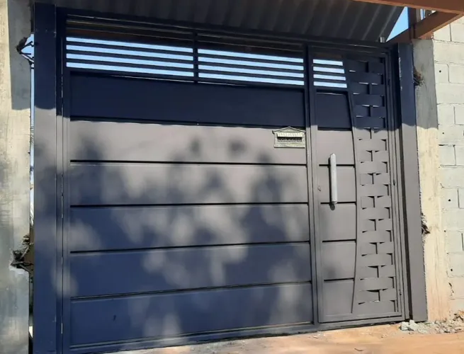 Portão Basculante Ferro Galvanizado 3.30x2.50