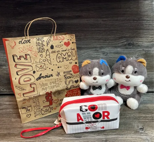 Dia dos Namorados, Kit Romântico: Sacola, Necessaire e Pelúcias