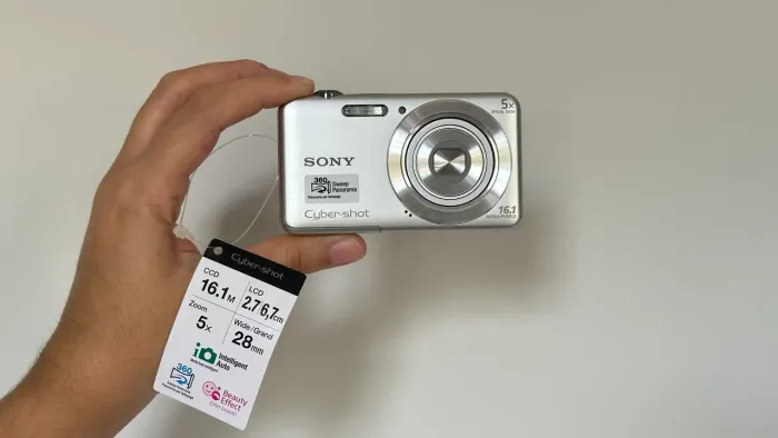 Sony Cyber-Shot DSC-W710 completa e nova! - 16.1 MP