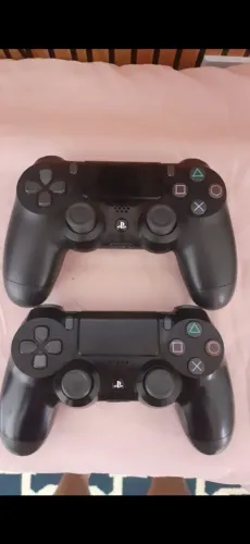 Controles originais de ps4. 220$ cada
