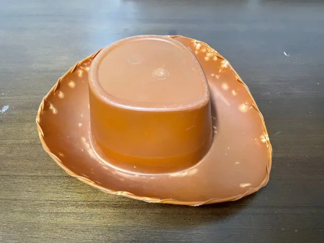 Chapéu do Woody - Toy Story (Baldio de pipoca em formato de chapéu)