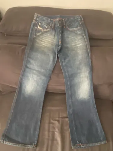 Calça feminina importada Diesel