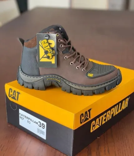 Bota Caterpillar Adventure  - Marrom - Tamanho 39