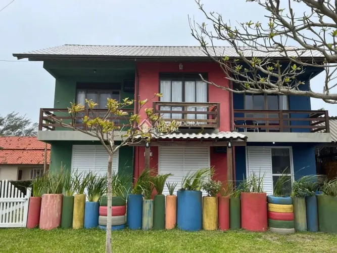 POUSADA À VENDA NA PRAIA DE ITAPIRUBA/Laguna