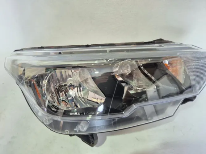 Farol Direito Argo 2017 2018 2019 2022 2024 