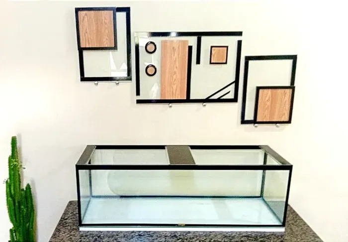 110x35x36cm.......120 Litros.