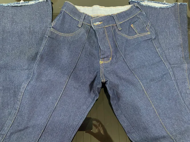 Calça Jeans Flare com Strech 38 - nova