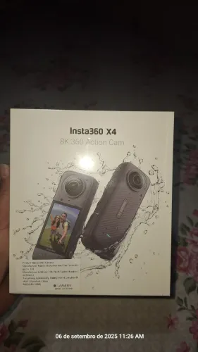 INSTA360 X4 + CARTÃO DE 64GB +CASE DE PROTEÇÃO + PROTETOR DE TELA