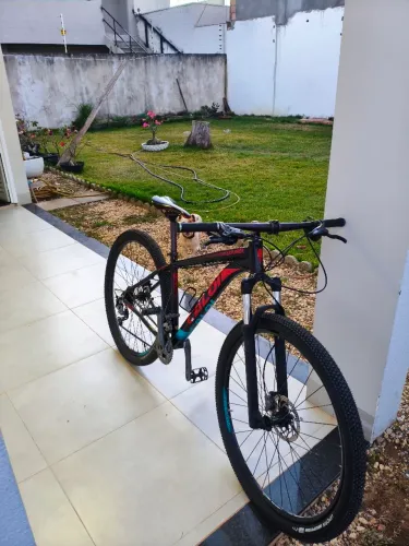 Bicicleta Aro 29 Caloi explorer expert