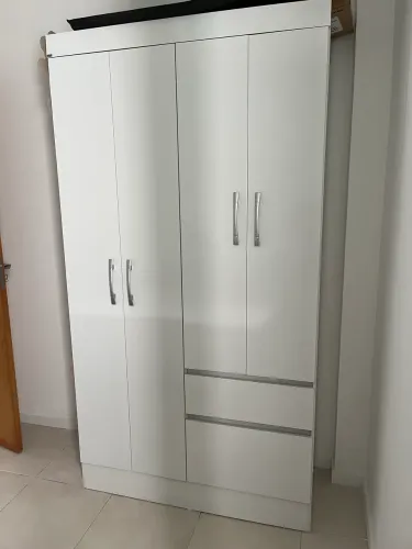 Guarda Roupa 4 Portas