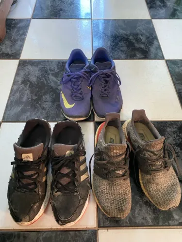 Tênis Adidas, Nike e Adidas