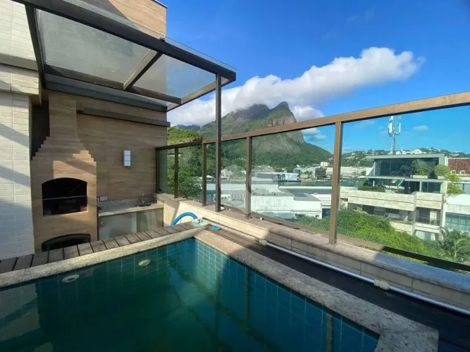 Cobertura com 3 dormitórios à venda, 249 m² por R$ 3.500.000,00 - Jardim Oceânico - Rio de