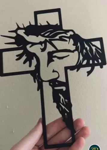 Painel decorativo em  cruz com rosto de Jesus