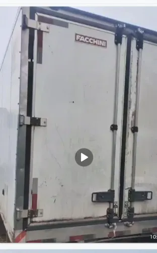 Bau frigorífico gancheiro