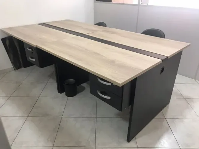Estação de Trabalho Mesa Plataforma 2.40x1.32