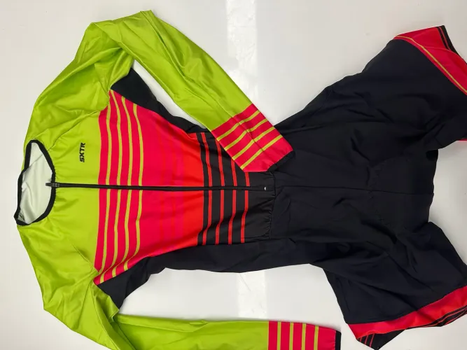 Macaquinhos ciclismo feminino