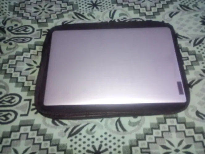 Notebook  4 meses de uso , está na garantia de 1 ano