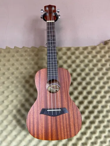 Ukulele Tagima