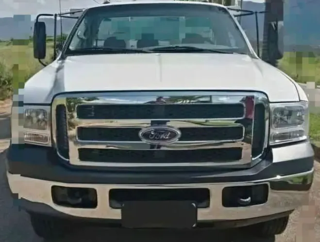 F4000 2017 4x4 OPORTUNIDADE