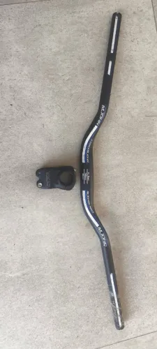 Vendo Guidão + Mesinha