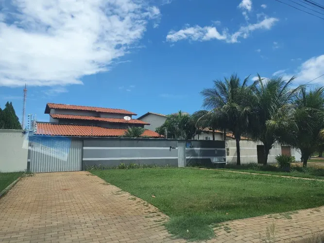 Casa Térrea de Alto Padrão para Locação na 305 Sul (arso 32)